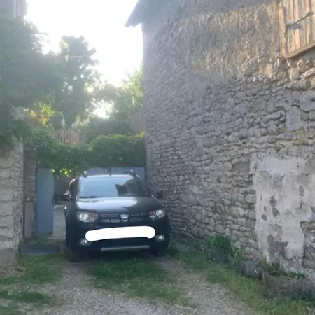 Maison Bleue