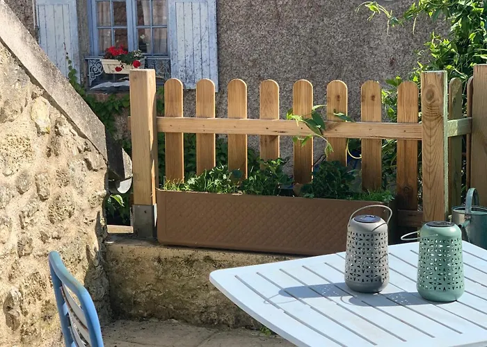 Bed & Breakfast Maison Bleue 3*